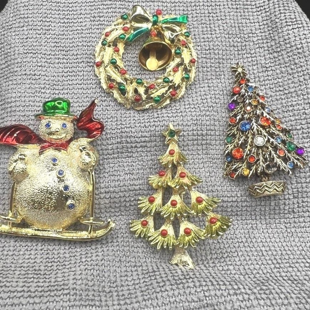 Vintage Christmas Brooch Lot 4 Gold ToneART Gerry's Unmarked READ